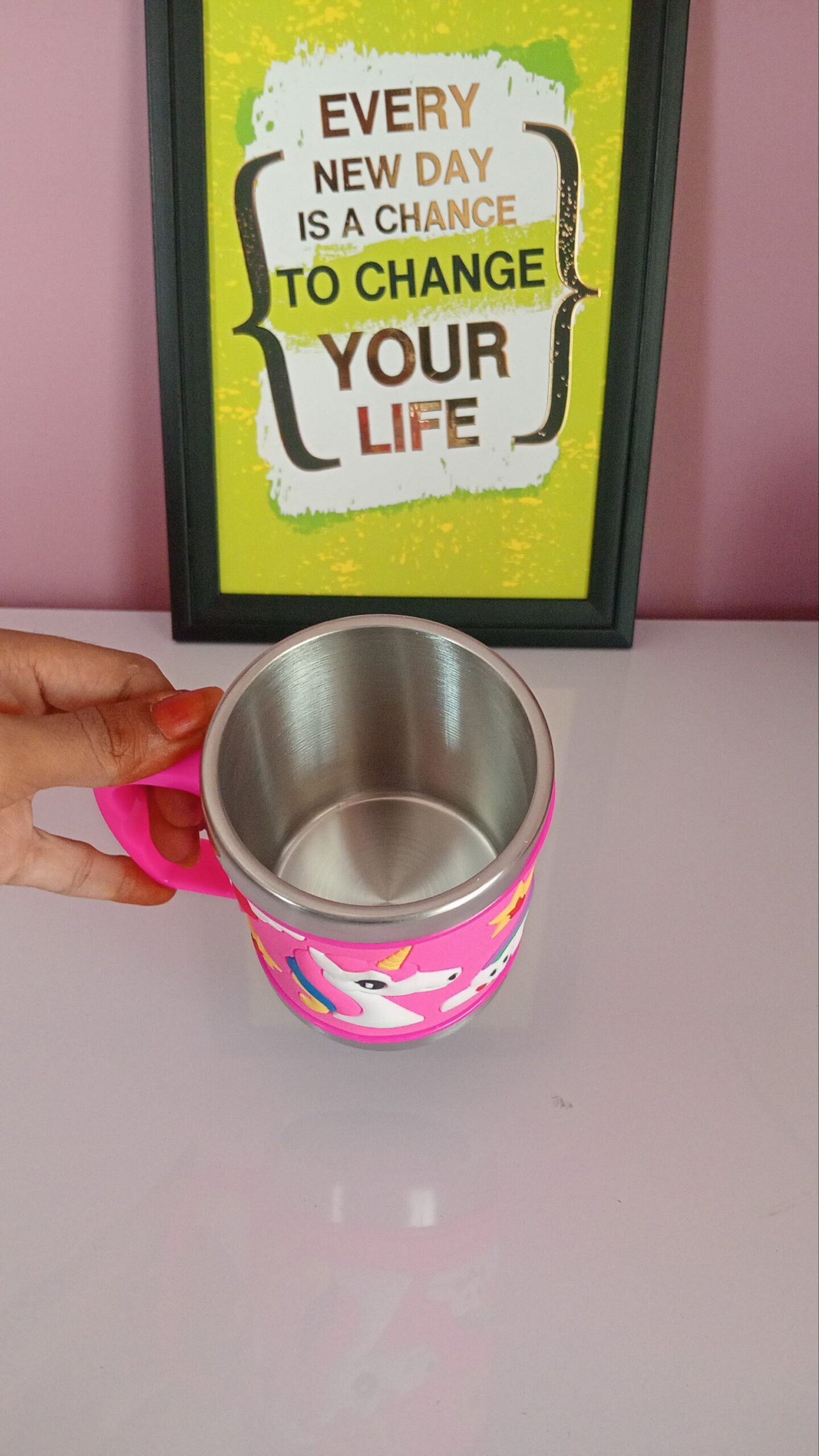 Embossed Stainless Steel Mug with lid - Image 5