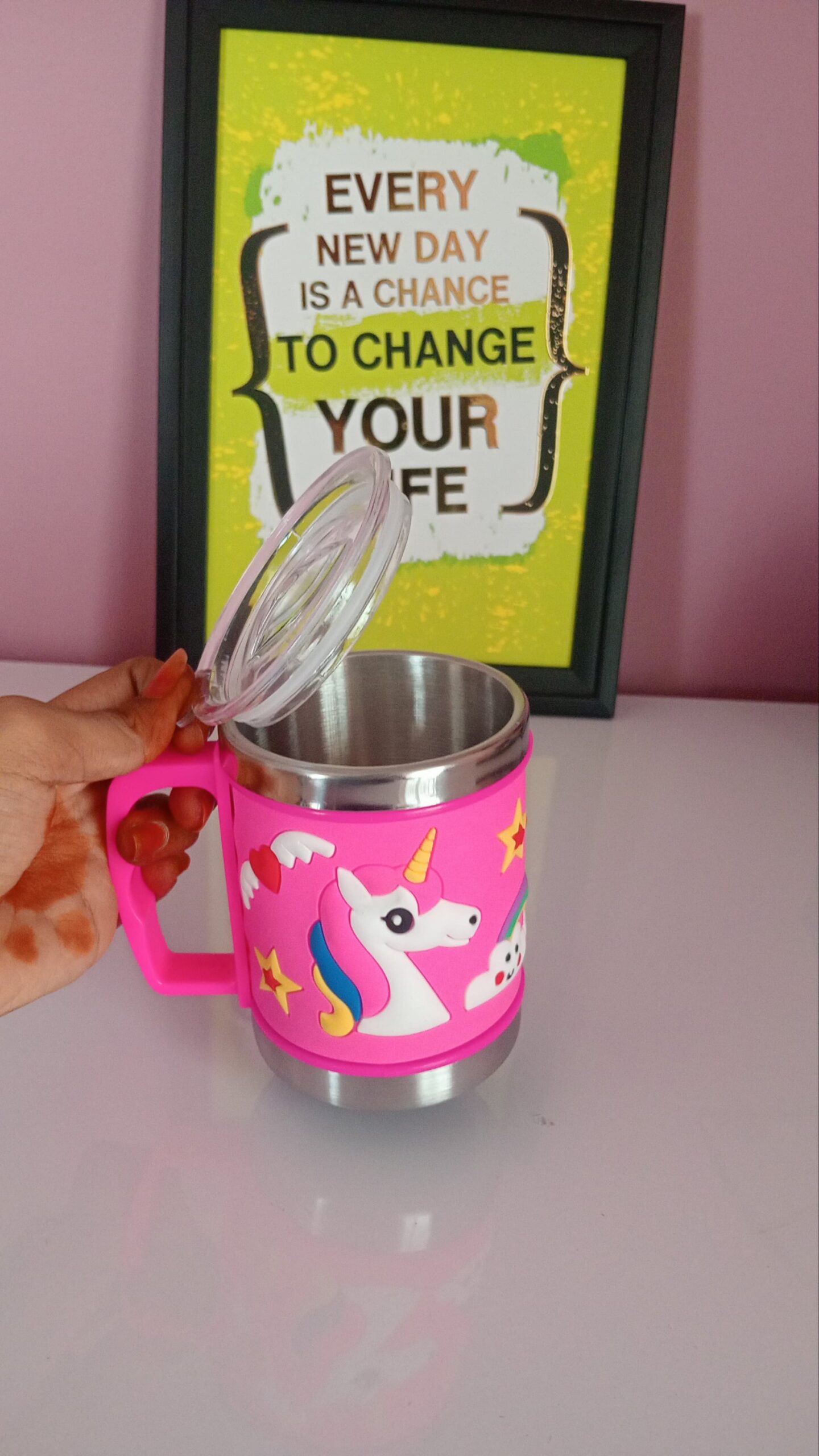 Embossed Stainless Steel Mug with lid - Image 6