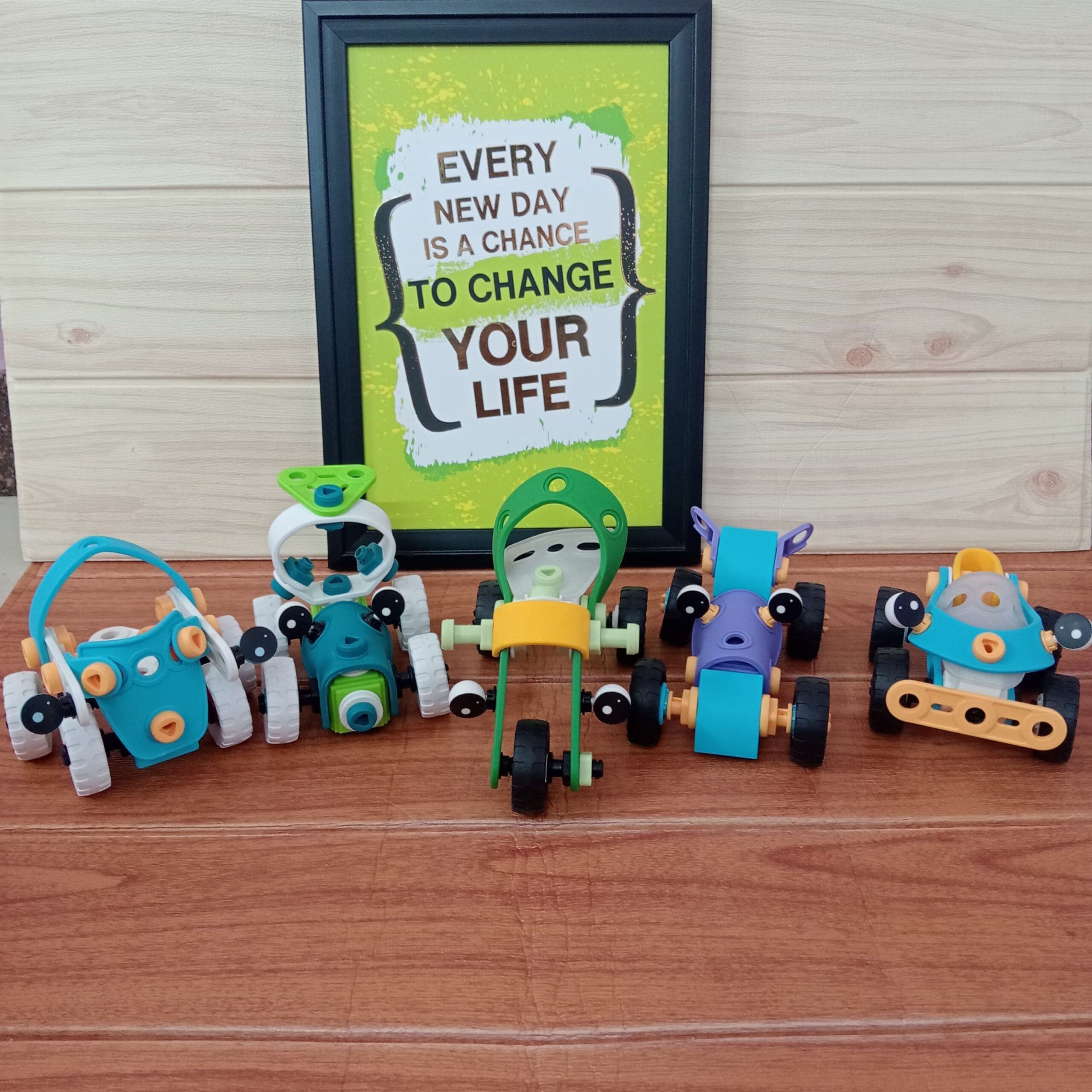 Building Blocks Assembly Car - STEM Toy - Image 10