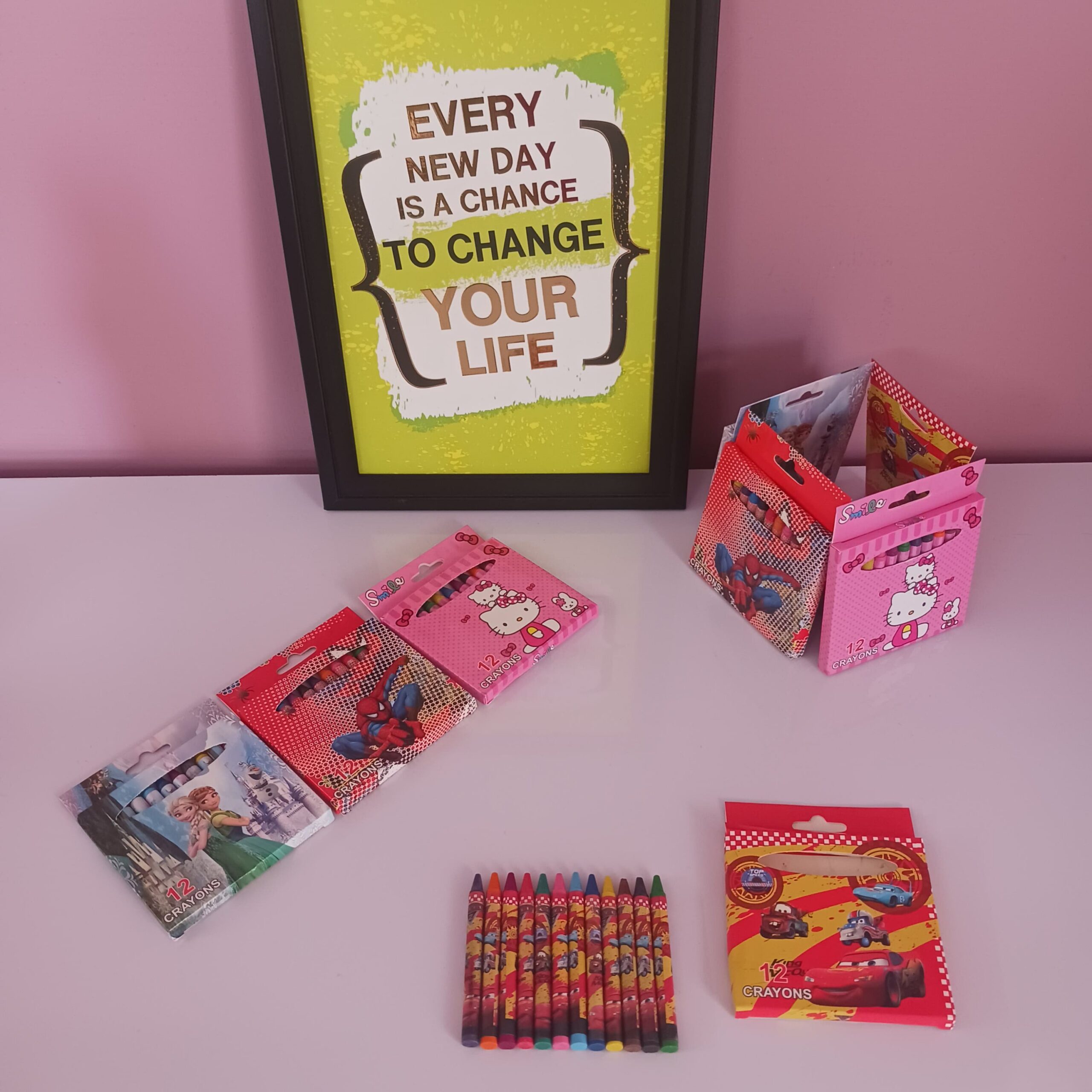 12 Piece Crayon Set - Image 2