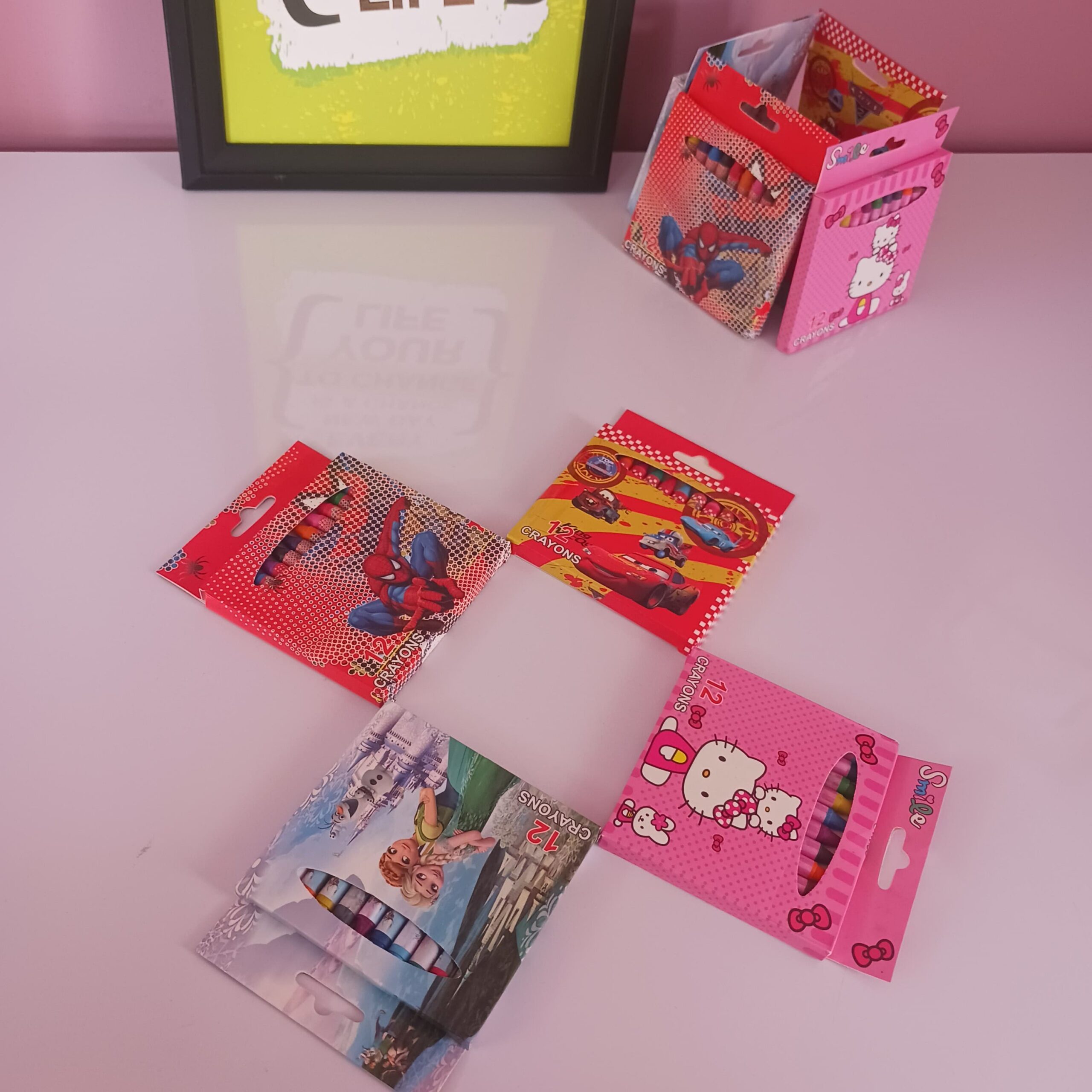 12 Piece Crayon Set - Image 3