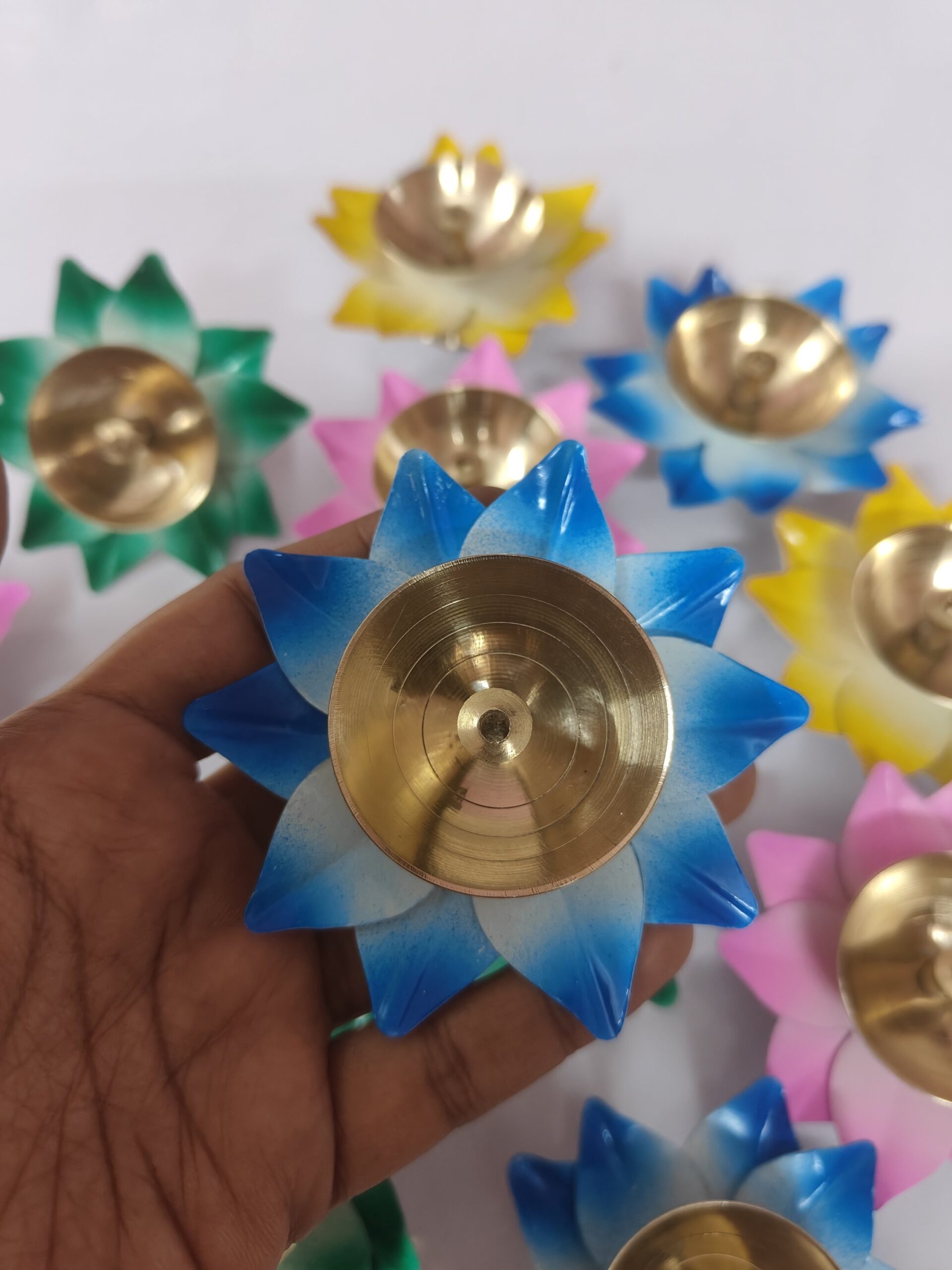 Floral Brass Lamp (1 piece) - Image 7