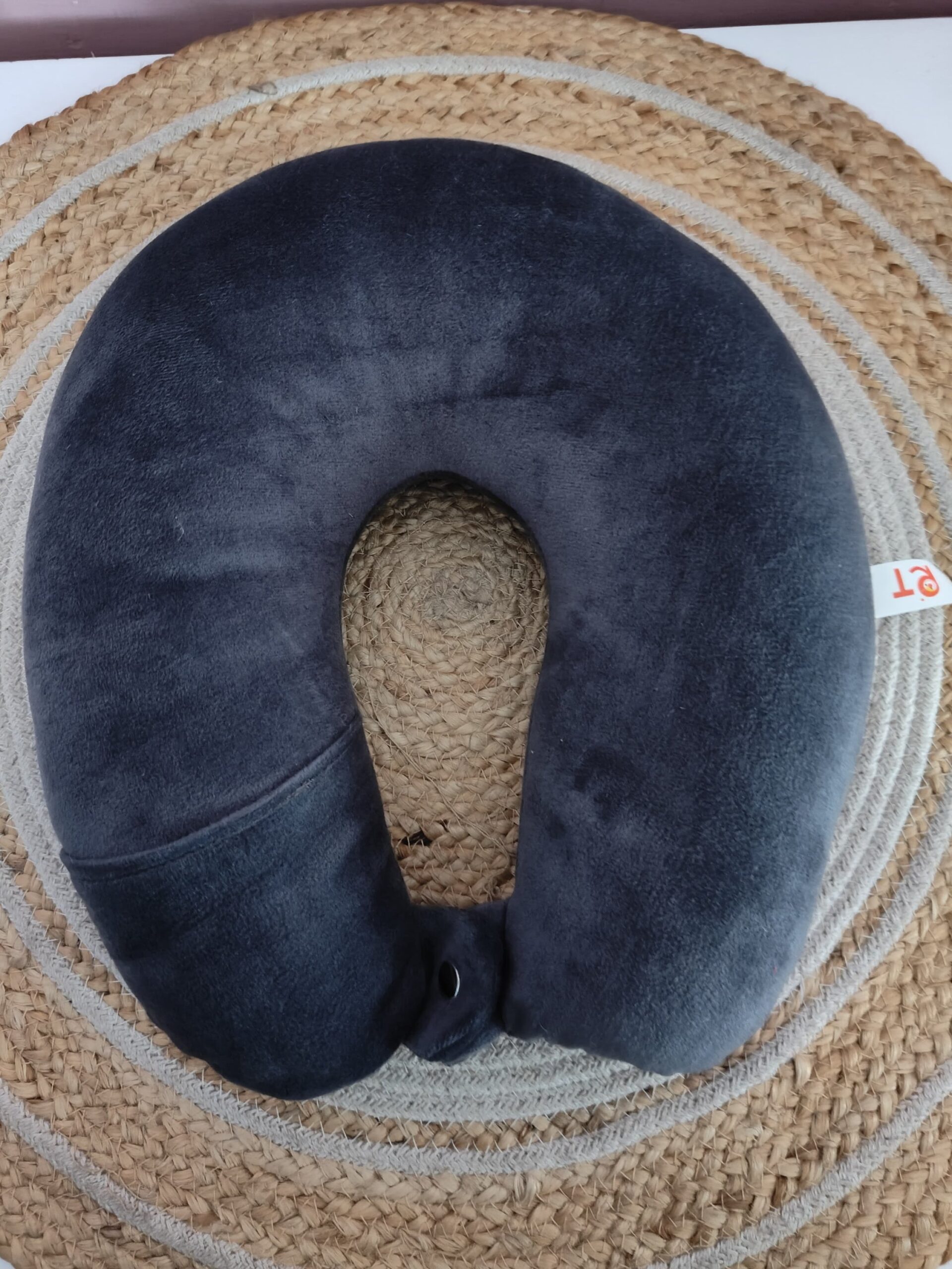 Neck Pillow - Image 3