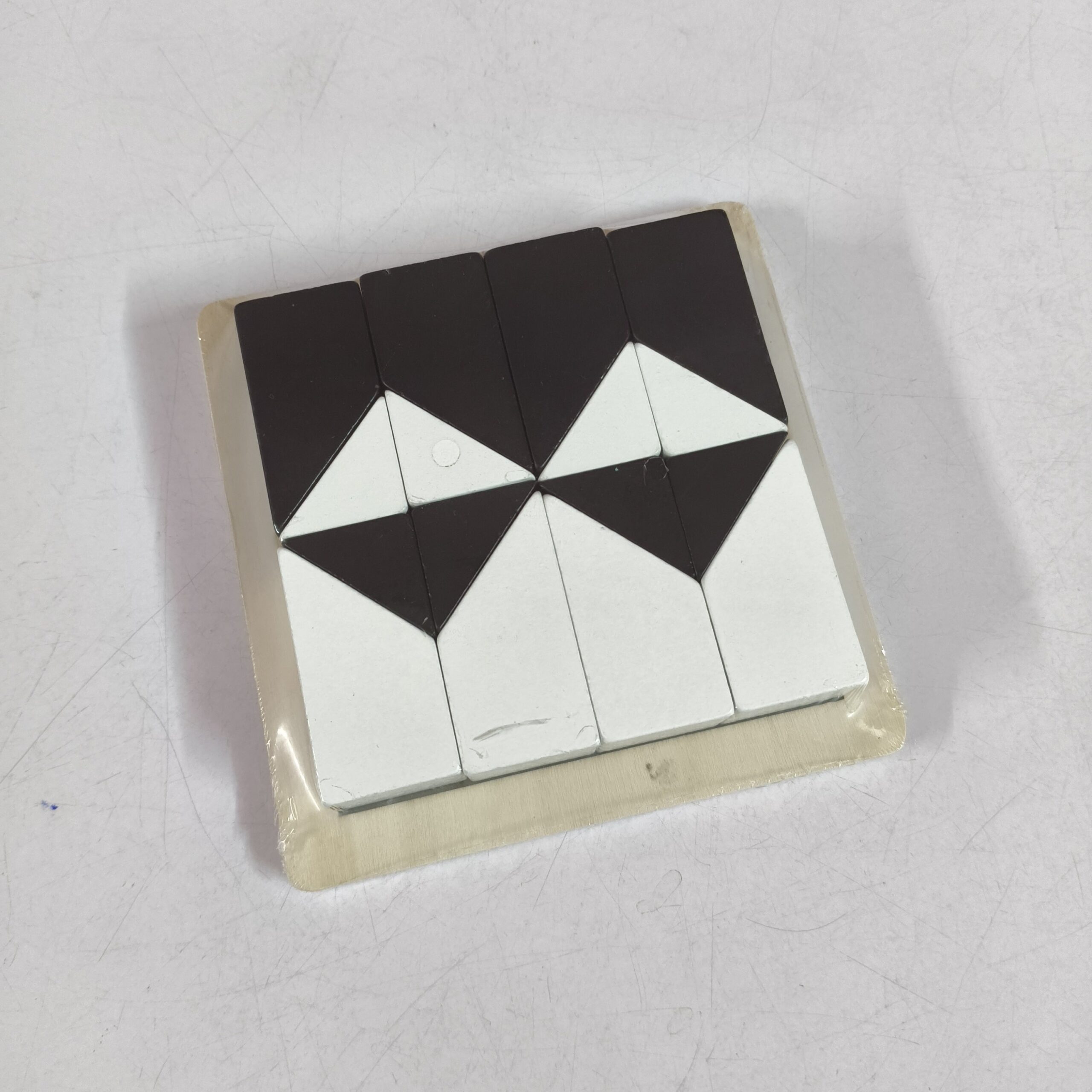 Black and White Hidden Geometric Puzzle - Image 6