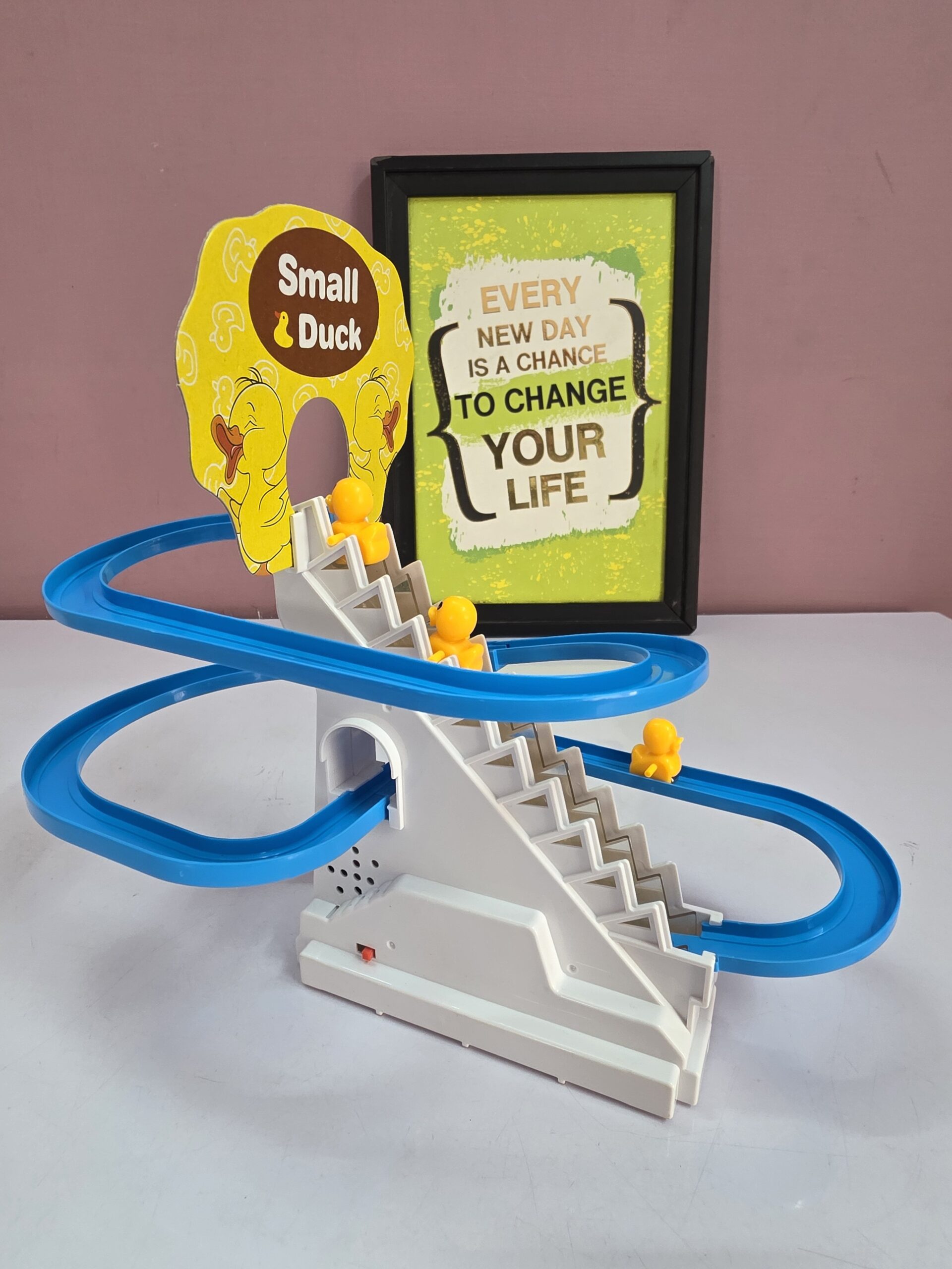 Duck Climbing and Sliding Game - Image 2